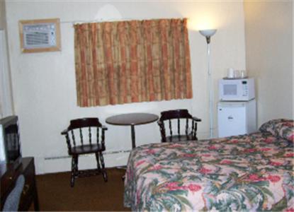 Hillside Inn Пембрук Екстериор снимка